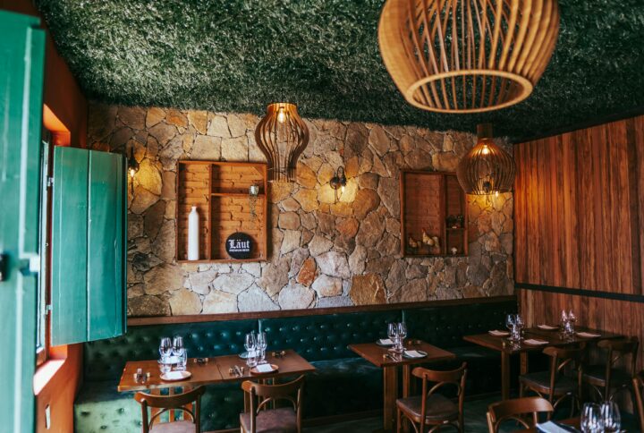 How Handmade Lighting Designs in Dubai Elevate Your Home’s Style